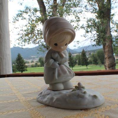 Lot #85: Vintage Enesco 1987 PRECIOUS MOMENTSâ„¢ Character w/ Original Card