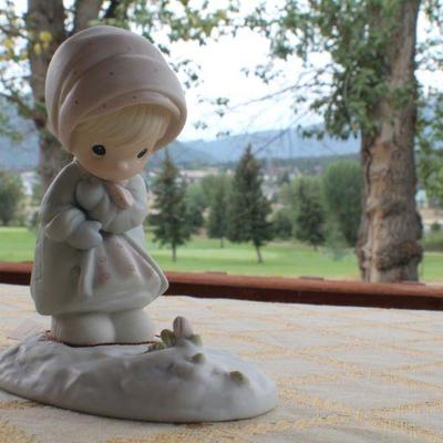 Lot #85: Vintage Enesco 1987 PRECIOUS MOMENTSâ„¢ Character w/ Original Card