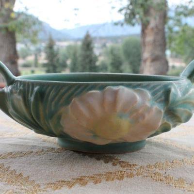 Lot #86: Large ROSEVILLEâ„¢ Flower Themed Bowl w/ Handles