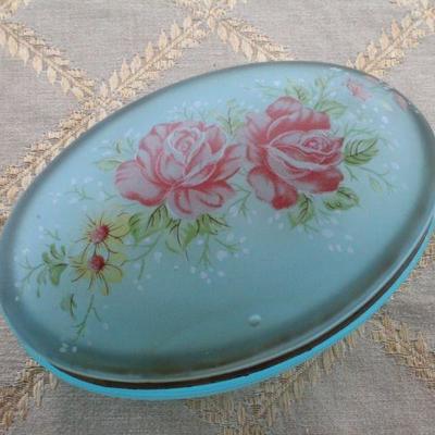 Lot #90: Vintage Blue Art Glass Oval Jewelry/Trinket Box 