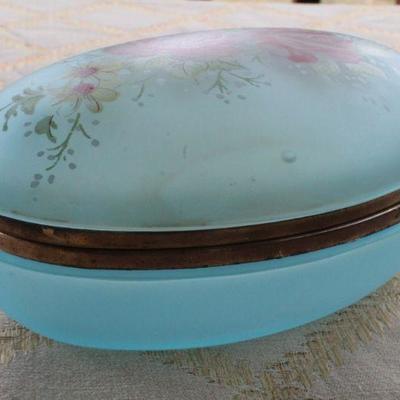 Lot #90: Vintage Blue Art Glass Oval Jewelry/Trinket Box 