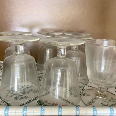 #110    8 MODERN DESIGN PARFAIT OR DRINK FOOTED GLASSES