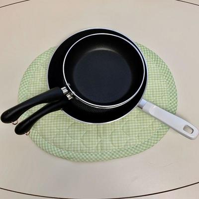 #114   3 NON STICK SKILLETS LIKE NEW