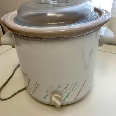 #115   RIVAL CROCK POT
