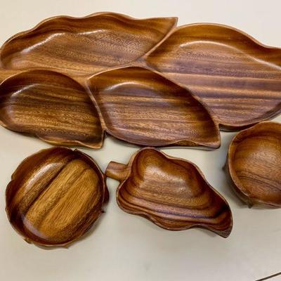 #117   VINTAGE MONKEY POD WOOD SERVING PIECES
