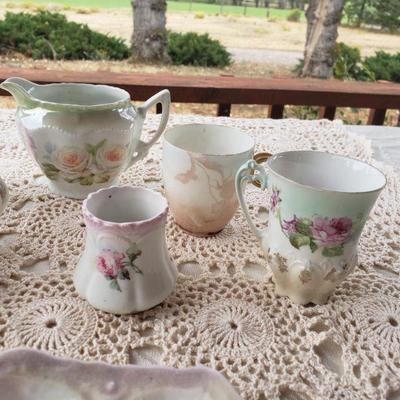 Lot 108: Floral China Lot