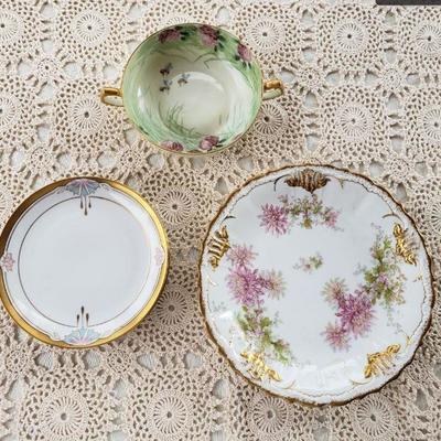 Lot 112: Limoges Bee Bowl, Limoges Chrysanthemums Plate & 3 Pickard Plates