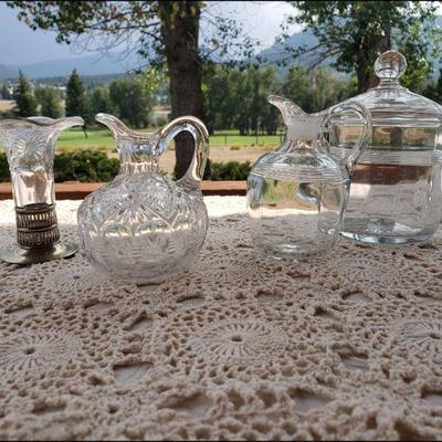 Lot 113: Vintage Glass and Crystal Lot