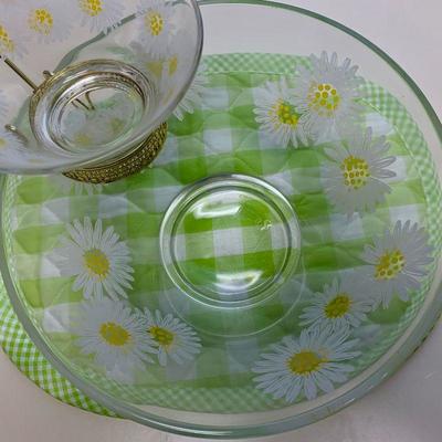 #126    VINTAGE DAISY DIP & CHIP SET 