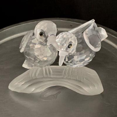 #136  SWAROVSKI CRYSTAL TURTLEDOVES  ANNUAL ED. 1989  BOX & PAPERS