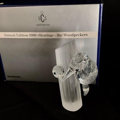 #137   SWAROVSKI CRYSTAL WOODPECKER SCS MEMBERS ANNUAL EDITION 1988