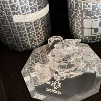 #141   SWAROVSKI CRYSTAL FIGURINES 2 SWANS & MIRROR LAKE