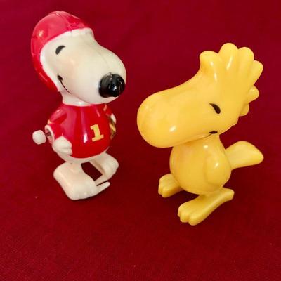 #155    VINTAGE SNOOPY & WOODSTOCK WIND UP WALKERS 