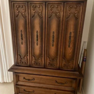 #158     VINTAGE GENTLEMAN"S DRESSER DOORS & DRAWERS PRESSED WOOD