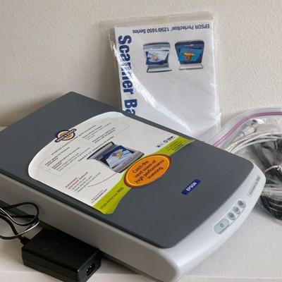 #165   EPSON PERFECTION SCANNER
