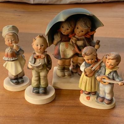 Lot 34 - Hummel Figurines (2)