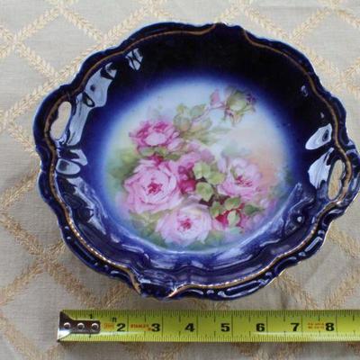 Lot #118: Assortment of (3) Vintage Plates w/ Side Handles