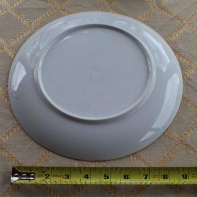 Lot #119: Assortment of (4) Vintage Flower Themed Plates