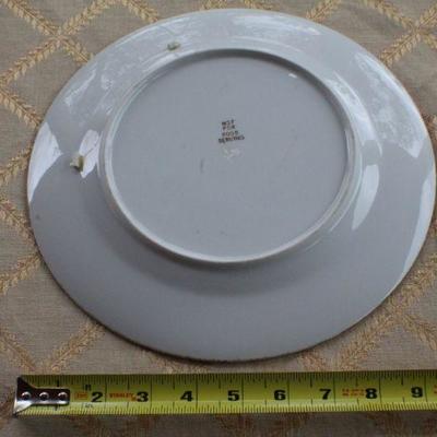 Lot #119: Assortment of (4) Vintage Flower Themed Plates