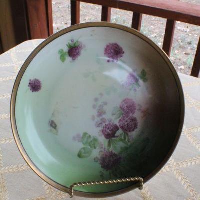 Lot #119: Assortment of (4) Vintage Flower Themed Plates