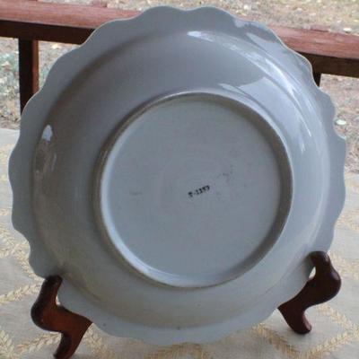 Lot #119: Assortment of (4) Vintage Flower Themed Plates