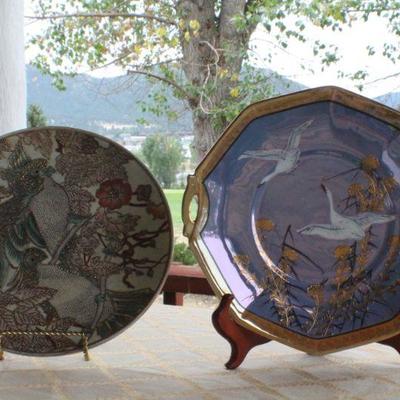 Lot #120: Pair of Vintage Bird Themed Plates