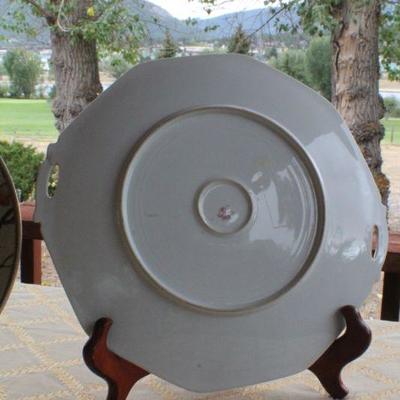 Lot #120: Pair of Vintage Bird Themed Plates