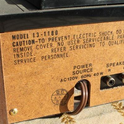 Lot #123: Vintage REALISTICâ„¢ Clarinette II Model 13-1180 Record Player and Reciever UNTESTED