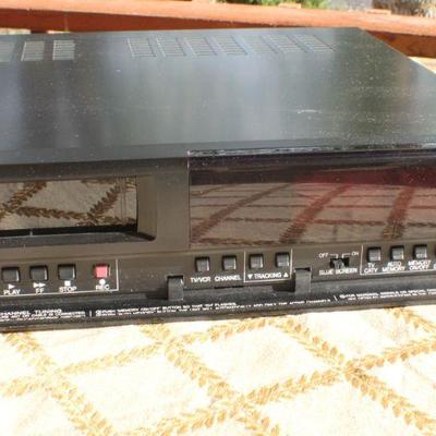 Lot #124: Vintage VCR Player UNTESTED