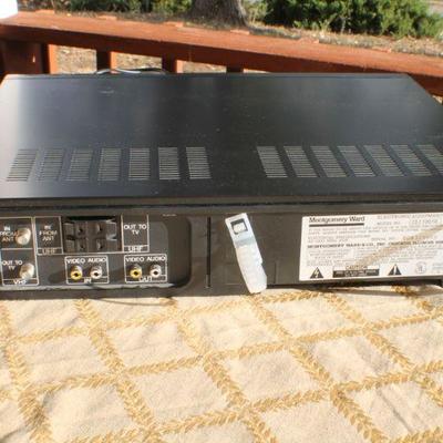 Lot #124: Vintage VCR Player UNTESTED