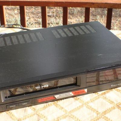 Lot #124: Vintage VCR Player UNTESTED