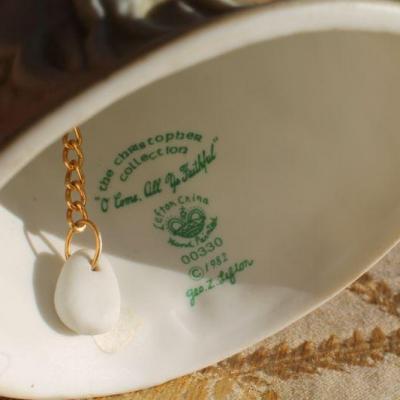 Lot #130: Vintage LEFTON CHINAâ„¢ Decorative Bell and SIGNED Hand Painted Marble Trinket/Jewelry Box