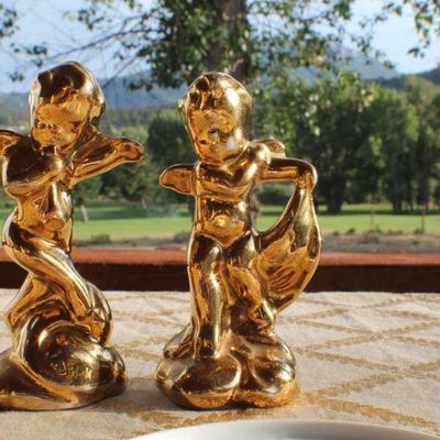 Lot #131: Set of (4) Vintage LIMOGESâ„¢ France Dessert Plates w/ (2) Porcelain Unmarked Gold Plated Cherubs