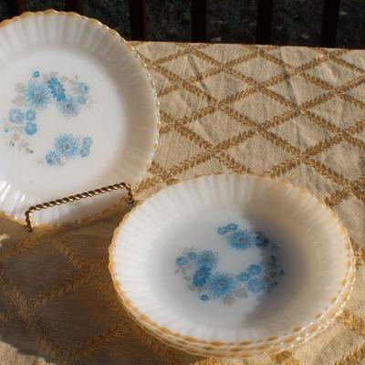 Lot #133: Set of (4) Vintage Mid Century Modern Glass Plates w/ Blue Flower Deco Unmarked 