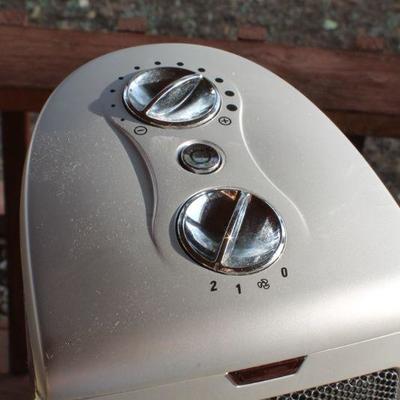 Lot #135: Small LASKOâ„¢ Ceramic Air Space Heater Tested A+