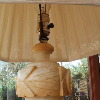 Lot #146: Vintage Marble Base Table Lamp Mid Century Modern UNTESTED
