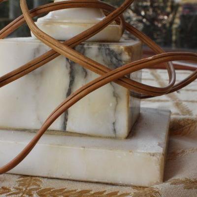 Lot #146: Vintage Marble Base Table Lamp Mid Century Modern UNTESTED