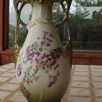 Lot #169: (3) Vintage Home Deco Creations (Green Glass Bowl, Vase and Hand Painted Egg)