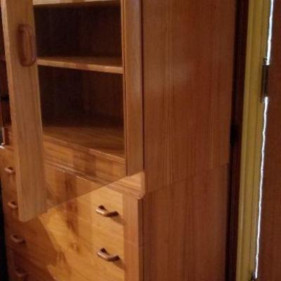 Lot #170: Vintage Glass Door 2-Piece Display Cabinet