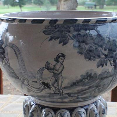 Lot #175: Vintage Tall Made in Italy Fountain Scene Vessel w/ Lid 