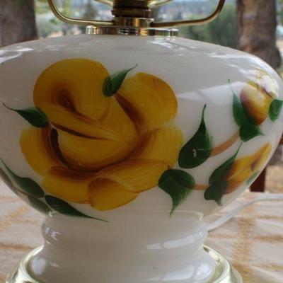 Lot #176: Vintage Tall Glass Shade Table Lamp Yellow Flower Theme
