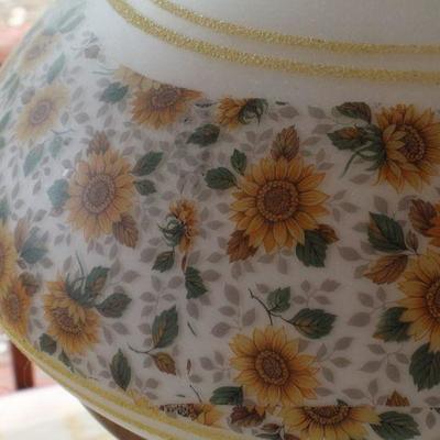 Lot #177: Vintage Tall Glass Shade Lamp Sunflower Theme (top shade has crack)