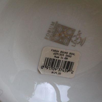 Lot #183: Large LENOXâ„¢ White Porcelain Display Vessel w/ Original sticker Tag Label