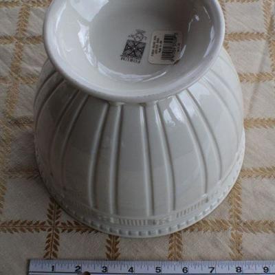 Lot #183: Large LENOXâ„¢ White Porcelain Display Vessel w/ Original sticker Tag Label