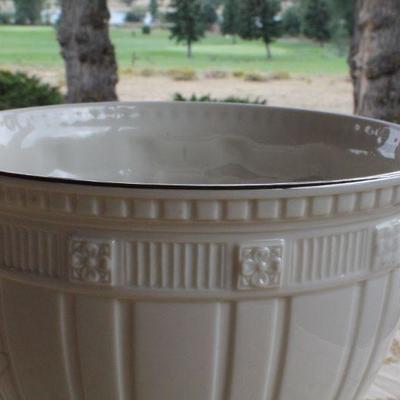 Lot #183: Large LENOXâ„¢ White Porcelain Display Vessel w/ Original sticker Tag Label