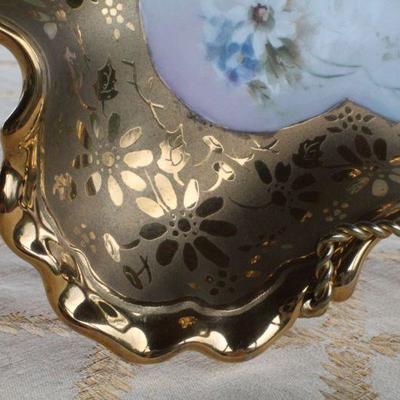 Lot #191: Gold Accent SIGNED Antique Floral Decorative Plate 