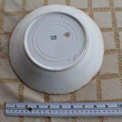 Lot #195: Antique B & Mâ„¢ Fine China Floral Themed Plate 