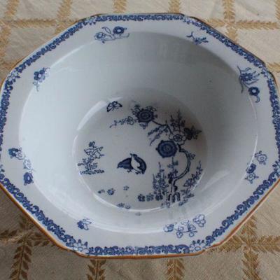 Lot #196: Antique/Vintage WOODS WARE Woods & Sons ENGLAND Serving Dish