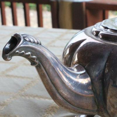 Lot #204: Vintage Heavy Silver Plated HEIRLOOMâ„¢ Melon Theme Teapot w/ Lid