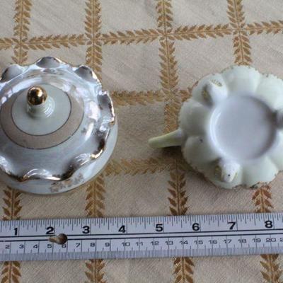 Lot #211: Group of (4) Assorted Vintage Small Decorative Dishes + Large Bowl